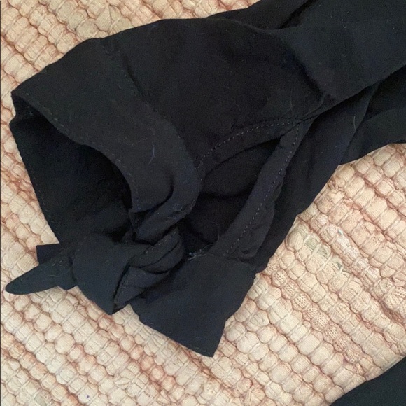 Reitmans off the shoulder - Picture 2 of 3